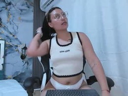 Screen Grab from alisha_desire