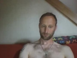 Screen Grab from allmic