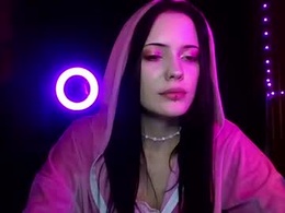 Screen Grab from alluring_silk