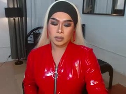 Screen Grab from alluringemerald