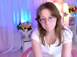 Screen Grab from alonce_meow
