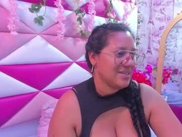 Screen Grab from alondragomexxx69