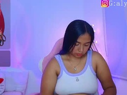 Screen Grab from aly_nicols_