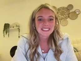 Screen Grab from alyssaleary1