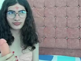 Screen Grab from amber_isis