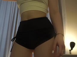 Screen Grab from ameelli_