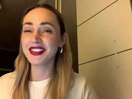 Screen Grab from ameliehotsexy