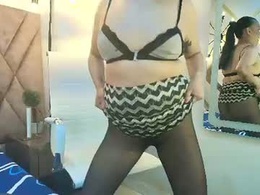 Screen Grab from amellie_mature