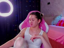 Screen Grab from amy_bellel