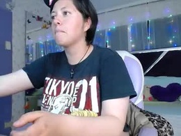 Screen Grab from amy_kobayashi