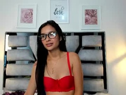 Screen Grab from amyjhonsonn