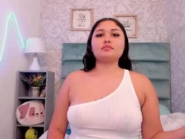 Screen Grab from anahi_moor