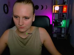 Screen Grab from anais_boom