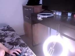 Screen Grab from anastas_hot