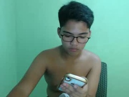 Screen Grab from andreaobsessionxx