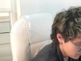 Screen Grab from andyy_smithh