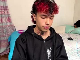 Screen Grab from angel_damiian