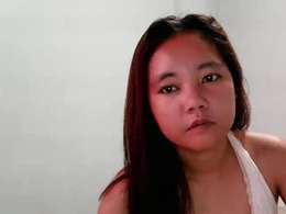 Screen Grab from angel_piecumxx