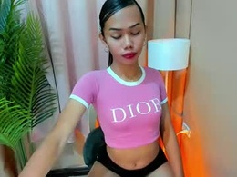 Screen Grab from angela_star888