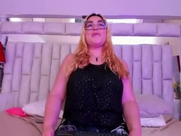 Screen Grab from angellhott_