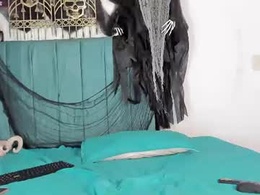 Screen Grab from angellnvelvet