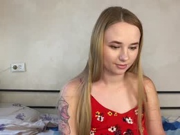 Screen Grab from angelmia_92