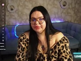 Screen Grab from anikakiss_