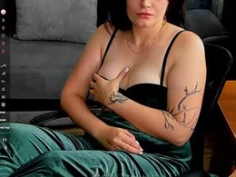 Screen Grab from ann_hunter