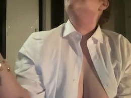 Screen Grab from annaandnick33