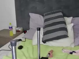 Screen Grab from annebabyx