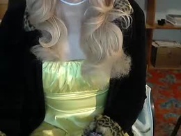 Screen Grab from anniegurl