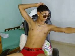 Screen Grab from aphal_hot23