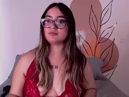 Screen Grab from apriil_fox
