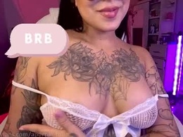 Screen Grab from apurple_tulip