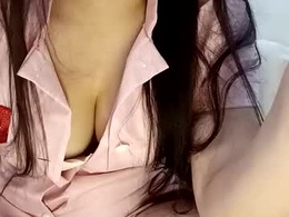 Screen Grab from arabella__rose