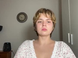 Screen Grab from ari_crystal