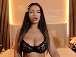 Screen Grab from ariaa_noir