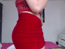 Screen Grab from ariana_2525