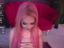 Screen Grab from ariana_lanne