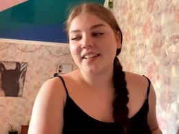 Screen Grab from ariannehug
