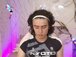 Screen Grab from ariell_tay