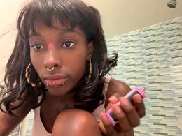 Screen Grab from arilavish