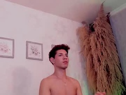 Screen Grab from arlequiin_