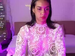 Screen Grab from artemiss_tay
