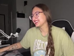 Screen Grab from arthurmomaya