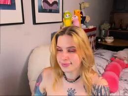 Screen Grab from arya_deepthroat_queen