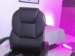 Screen Grab from ashlyhot_