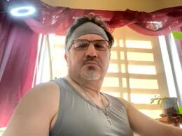 Screen Grab from atozzzz