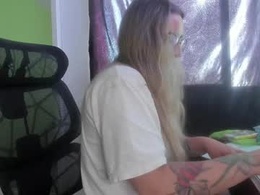 Screen Grab from auradivina
