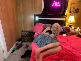 Screen Grab from auroranightsxxx